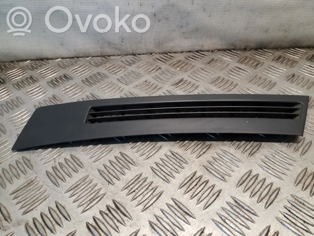 Jeep Grand Cherokee (WK) Dashboard air vent grill cover trim 