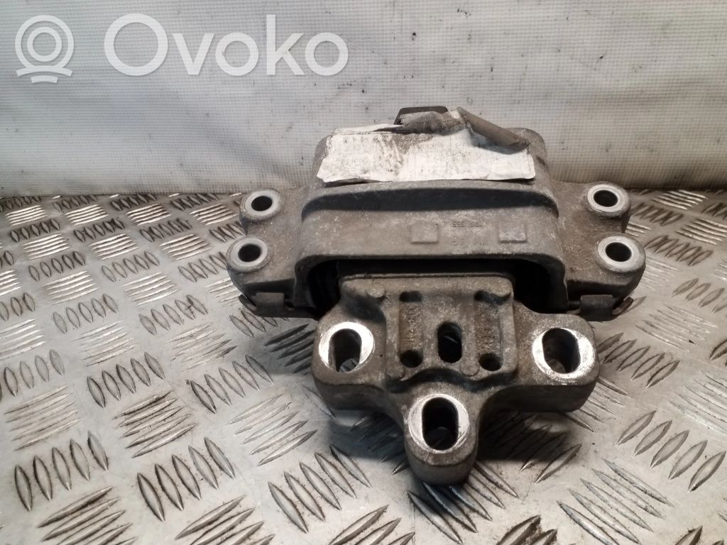 Volkswagen Sharan Engine mount bracket 