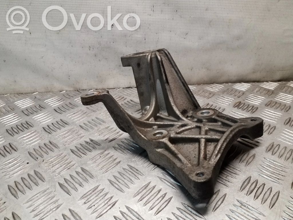Dodge Nitro Engine mounting bracket 