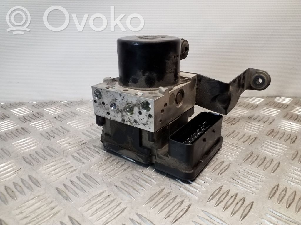 Volvo V40 ABS Pump 