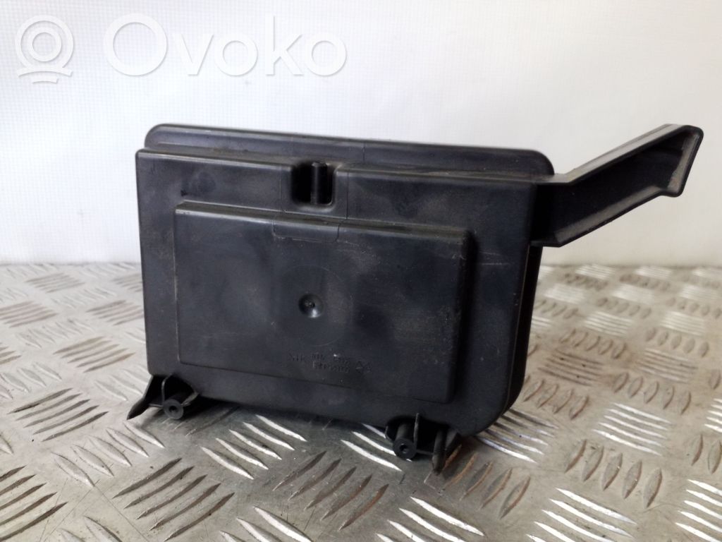 Jeep Cherokee III KJ Vakuumo oro talpa 