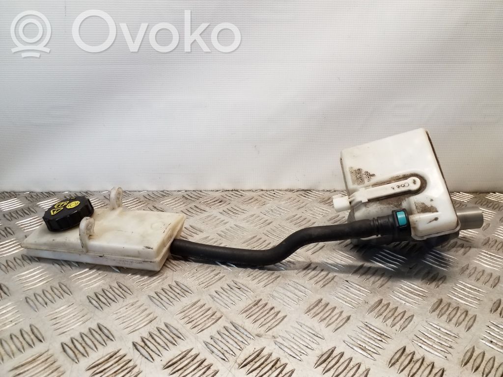Pääjarrusylinteri   03350885551,6G912K478AC