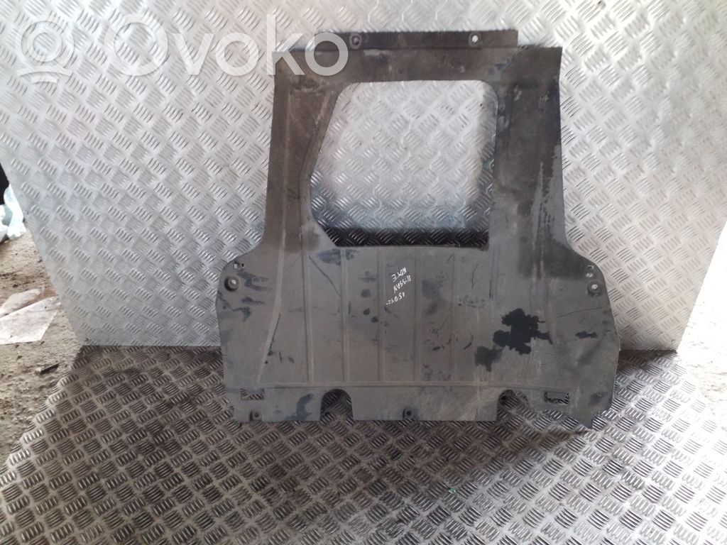 Nissan Note (E11) Engine splash shield/under tray 