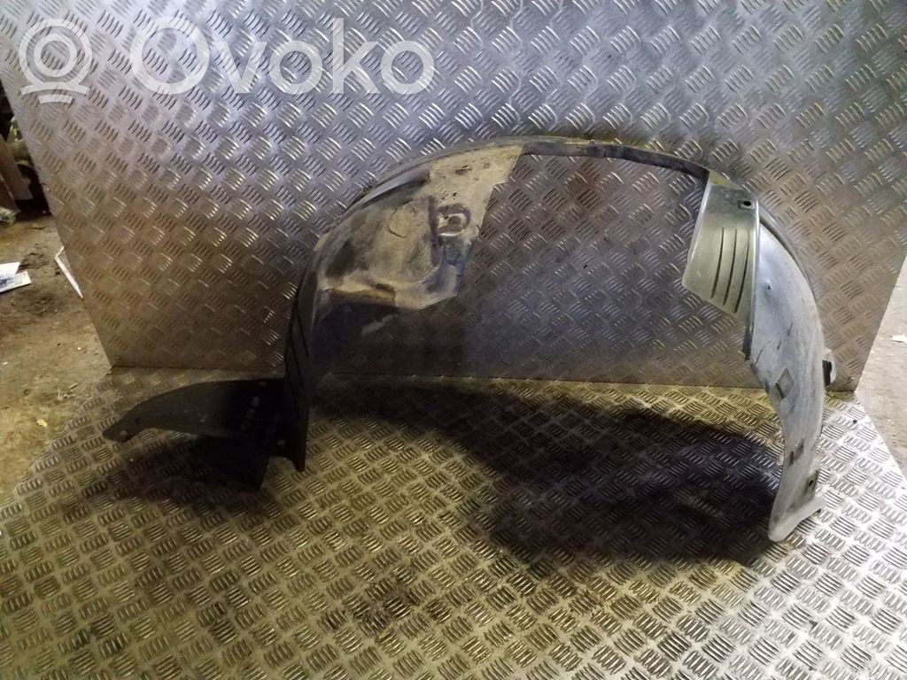 KIA Sorento Nadkole przednie 