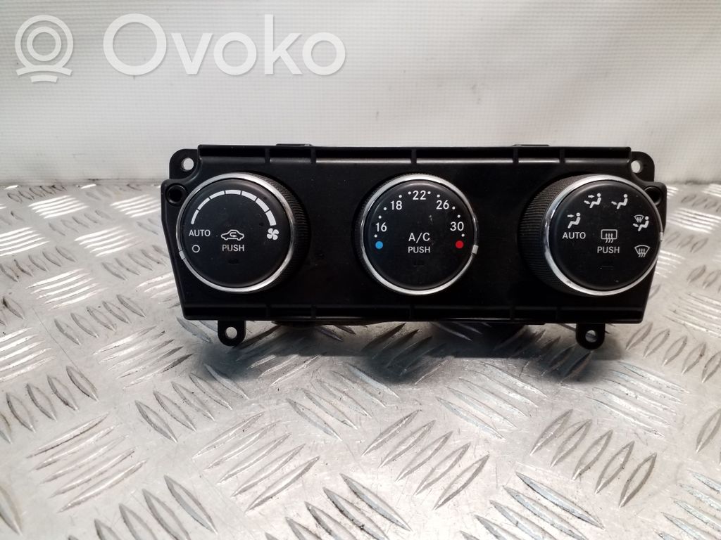 Jeep Patriot Climate control unit 