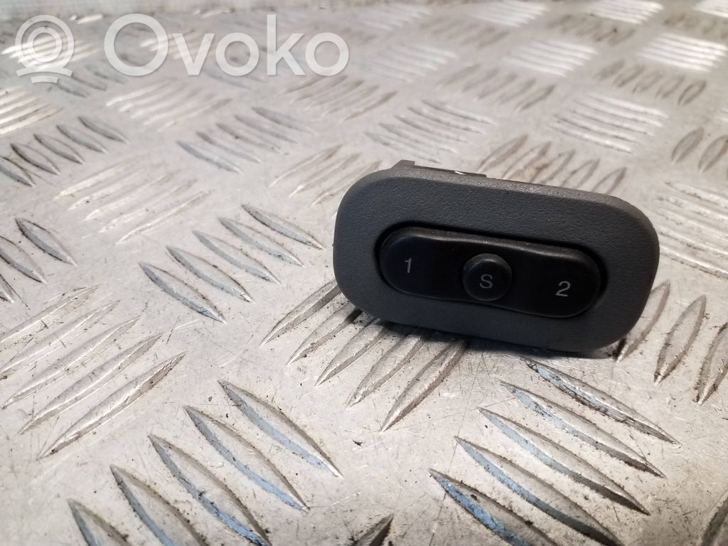 Jeep Grand Cherokee (WK) Seat memory switch 