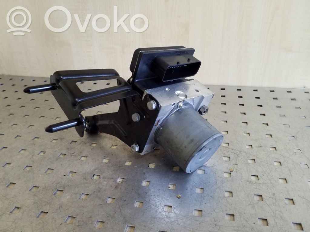 BMW X3 E83 ABS Pump 