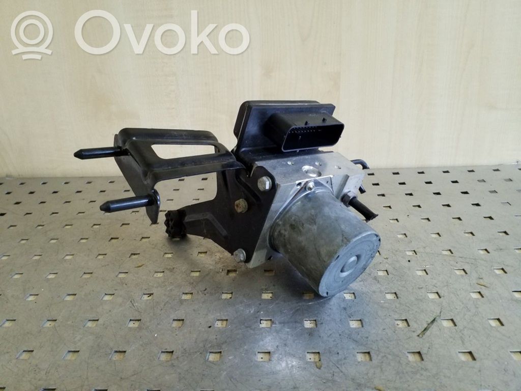 BMW X3 E83 ABS Pump 