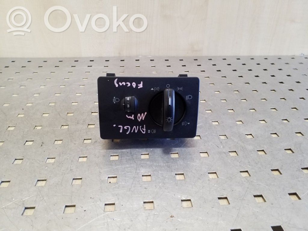 Lukturu slēdzis   7M5T13A024MA