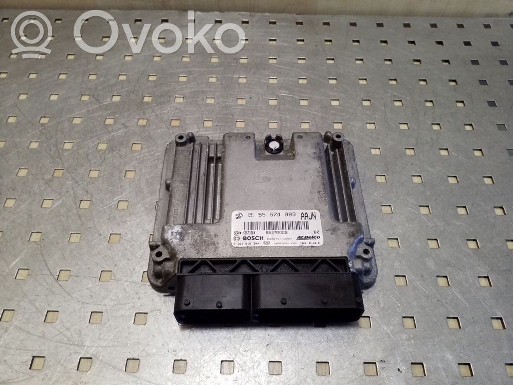 Opel Insignia A Engine control unit/module 