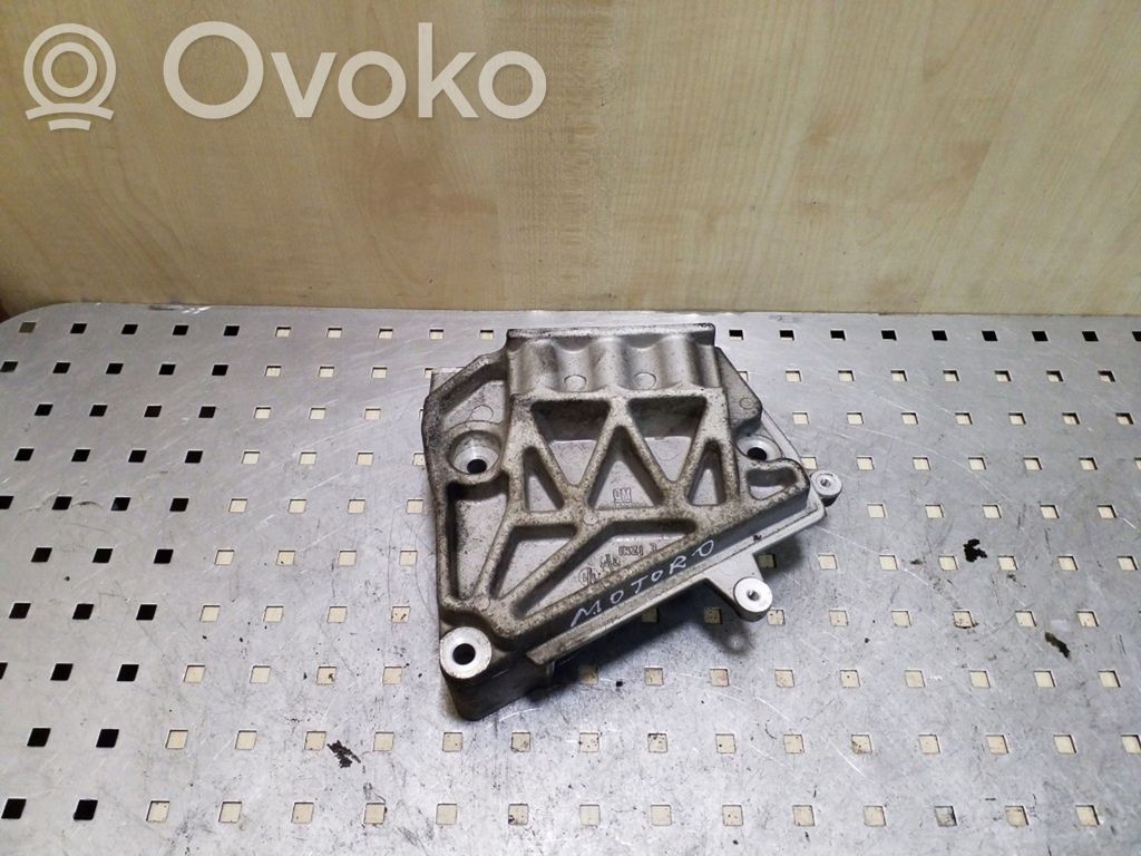 Opel Antara Engine mounting bracket 