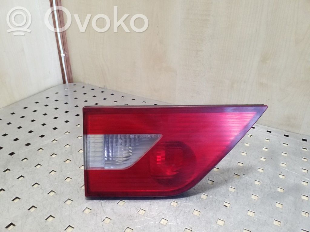 BMW X3 E83 Takaluukun takavalot 