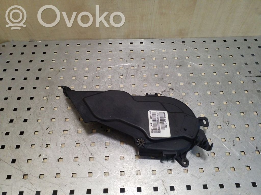 Ford Kuga I Защита основного ремня 