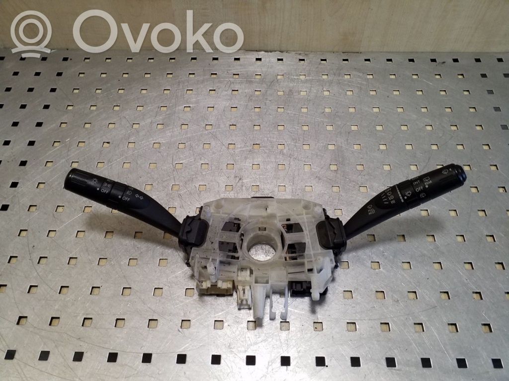 Subaru Legacy Commodo, commande essuie-glace/phare 