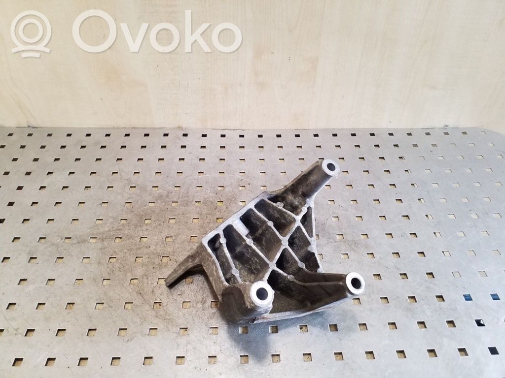 Engine mounting bracket   13248506