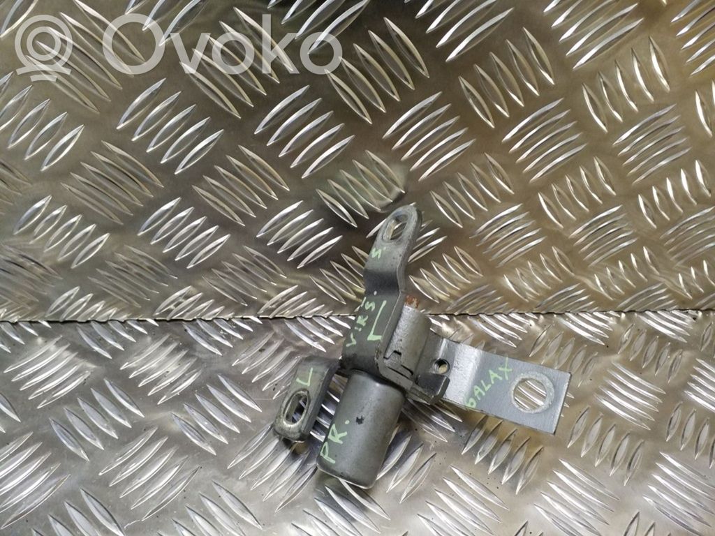 Ford Galaxy Front door upper hinge 