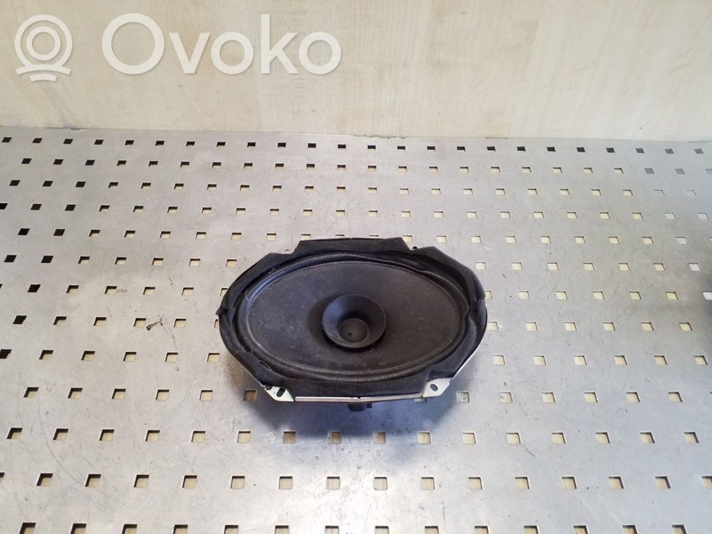 Etuoven kaiutin   C23566960