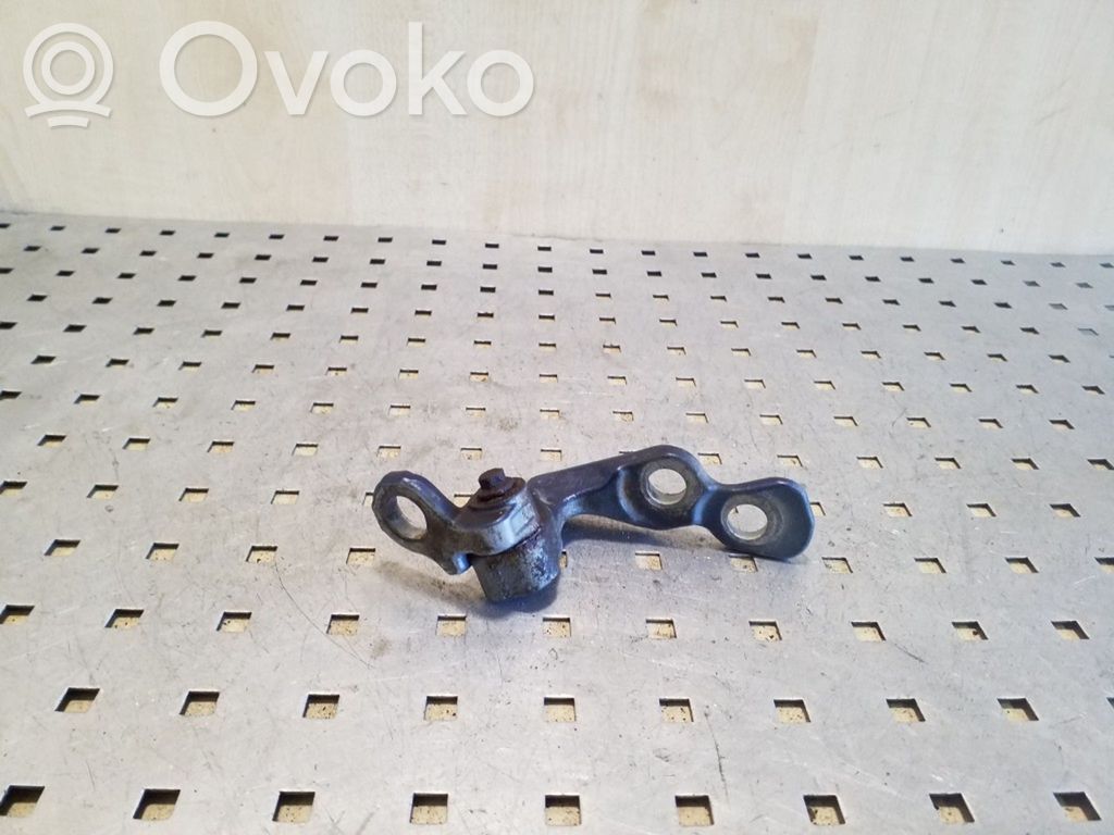 Ford Focus Front door lower hinge 