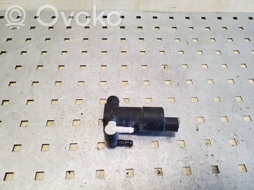 Ford Focus Windscreen/windshield washer pump 