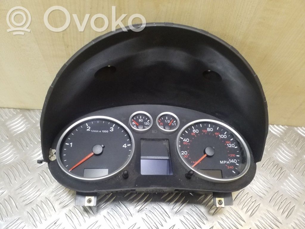 Audi A2 Speedometer (instrument cluster) 