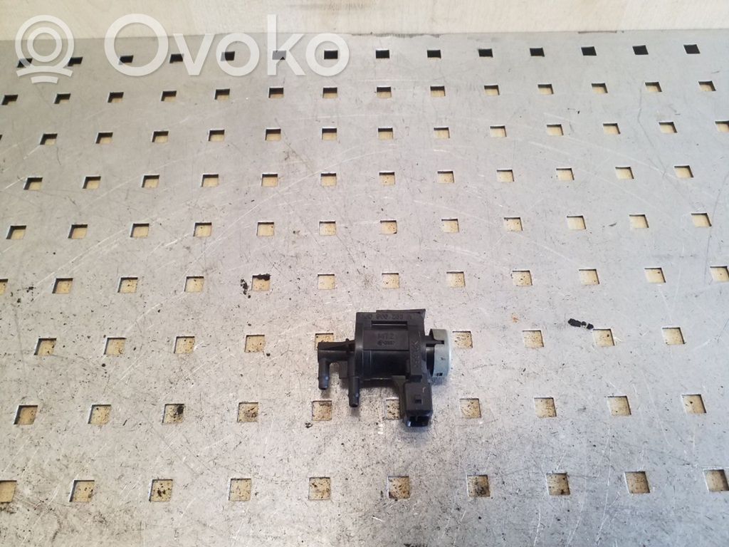 Tyhjiöputki   1J0906283A
