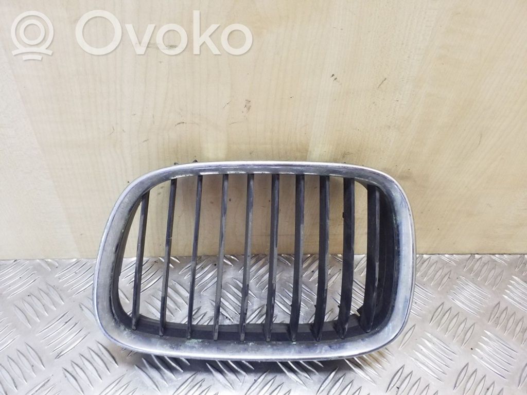 BMW 5 E39 Front grill 