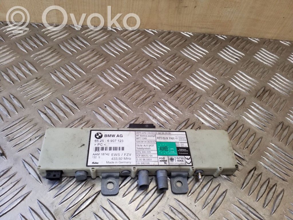 BMW 3 E46 Aerial antenna amplifier 