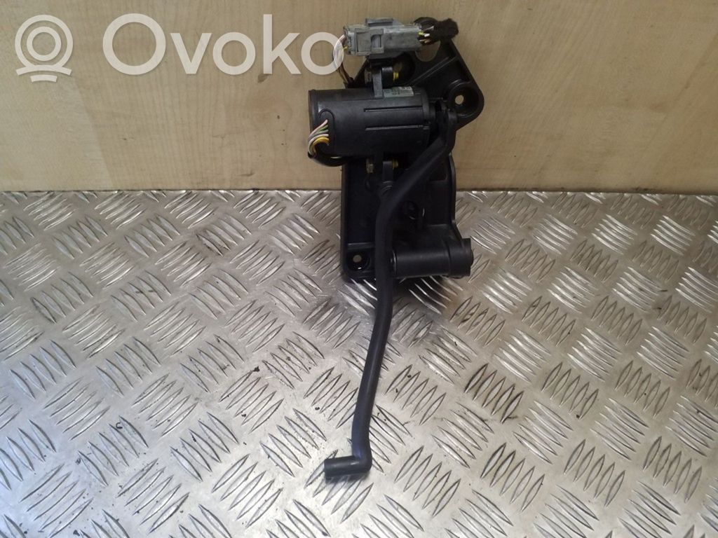 BMW 3 E46 Accelerator throttle pedal 
