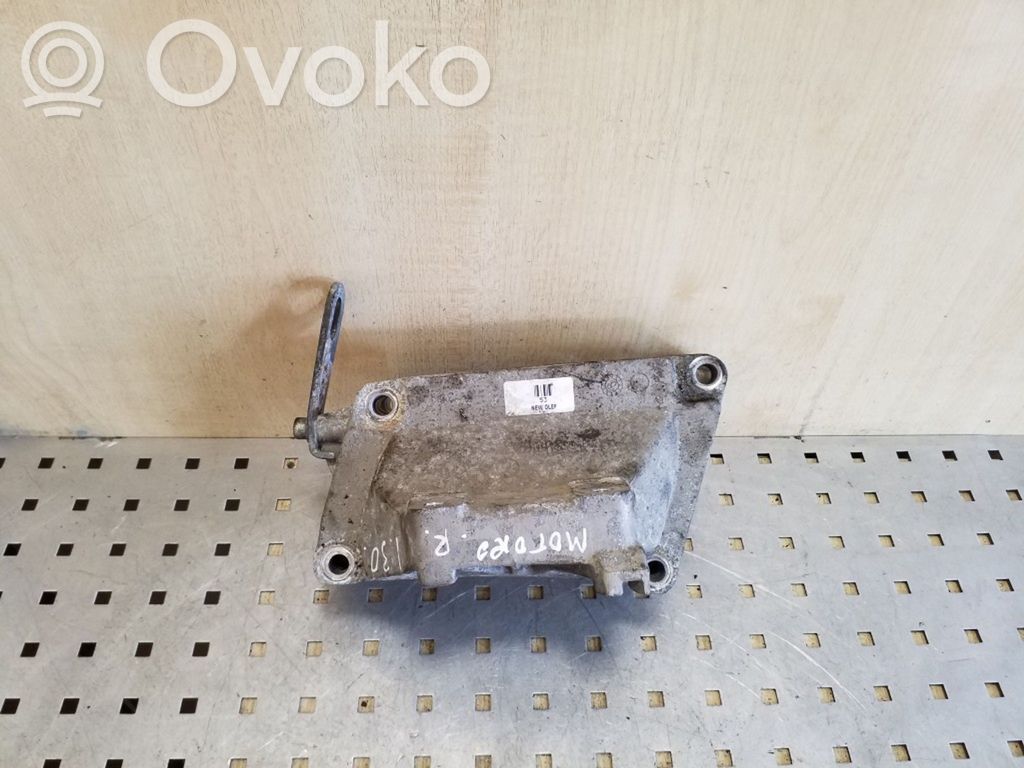 Opel Meriva A Engine mounting bracket 