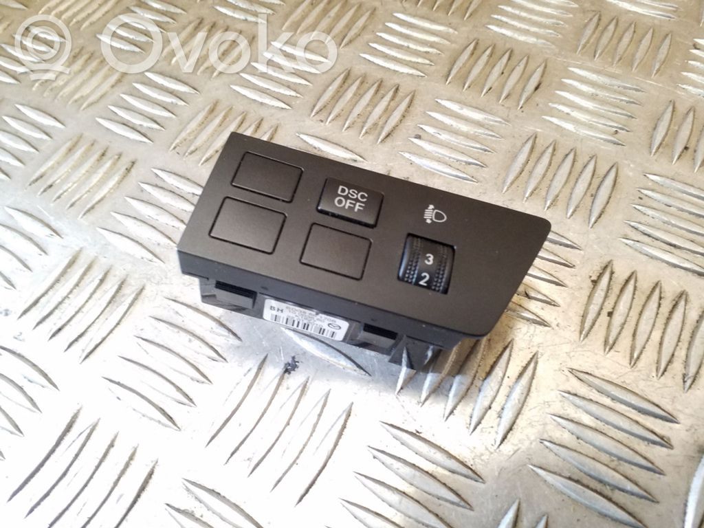 Mazda 3 II Light switch 
