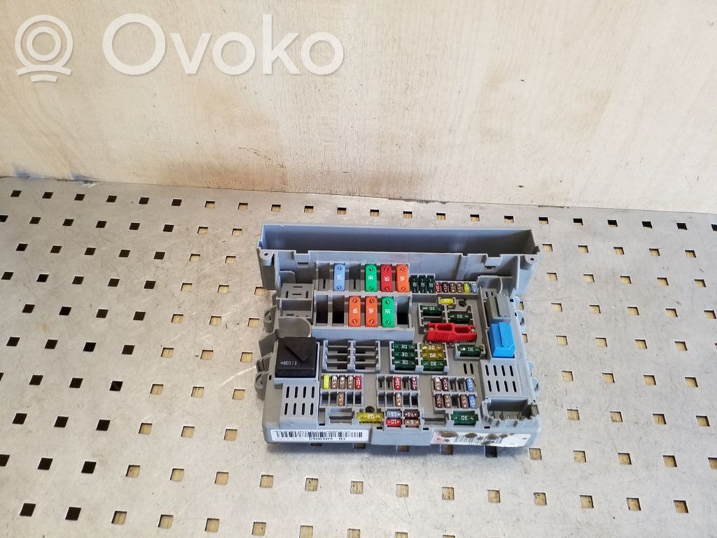 Fuse box set   690660903