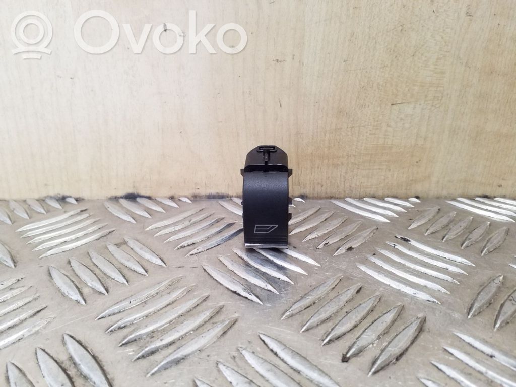 Ford Focus Electric window control switch 