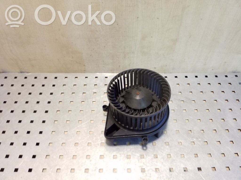 Audi A4 S4 B6 8E 8H Wentylator nawiewu / Dmuchawa 