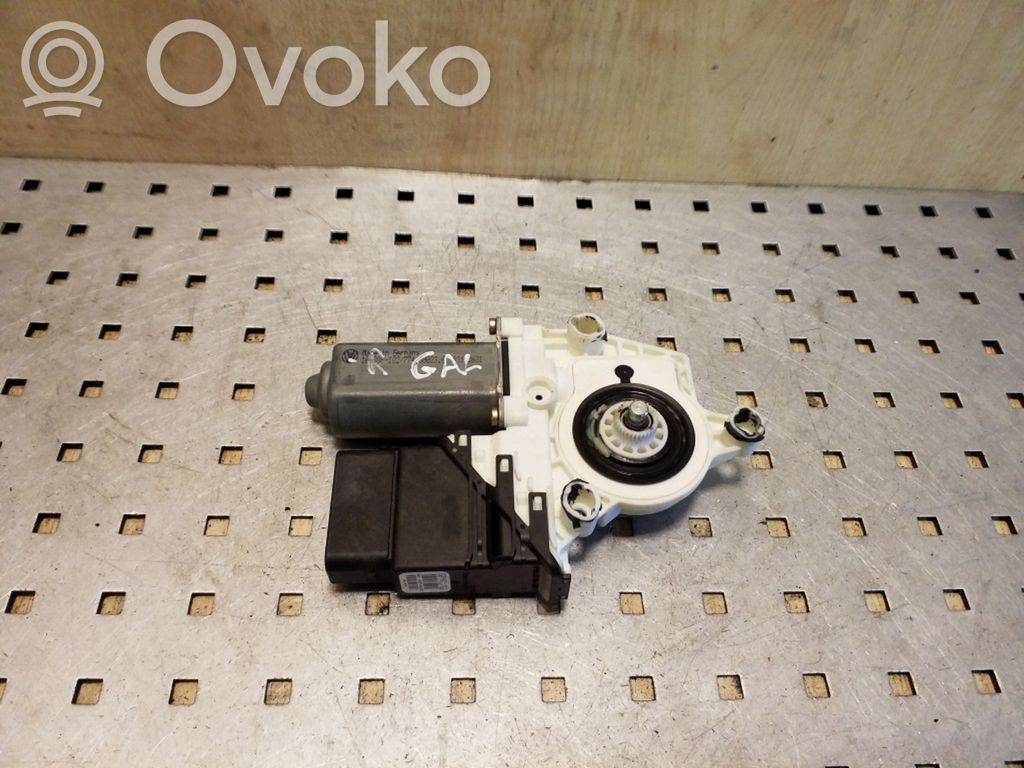 Volkswagen Golf IV Silniczek podnoszenia szyby drzwi tylnych 