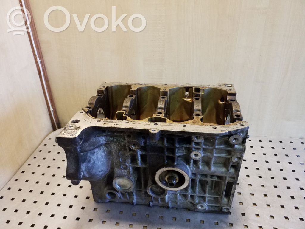 Volkswagen Golf V Engine block 