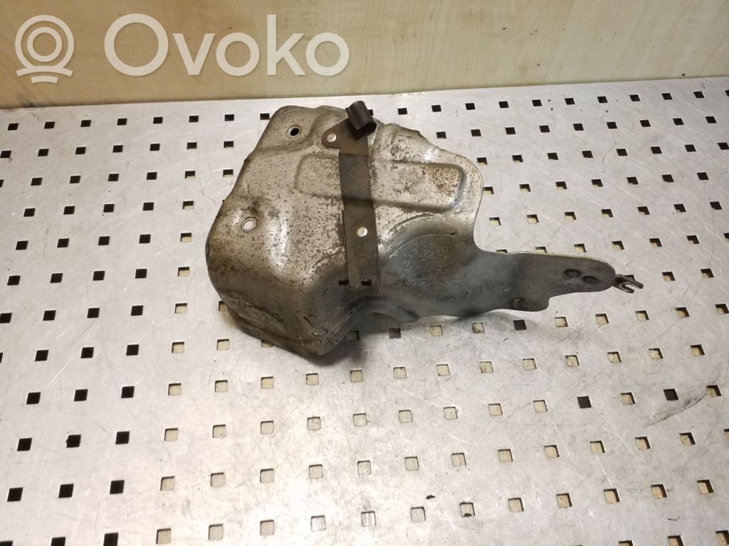 Audi A5 8T 8F Heat shield in engine bay 