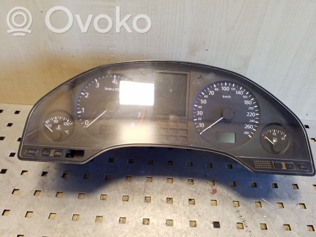 Audi A8 S8 D2 4D Velocímetro (tablero de instrumentos) 