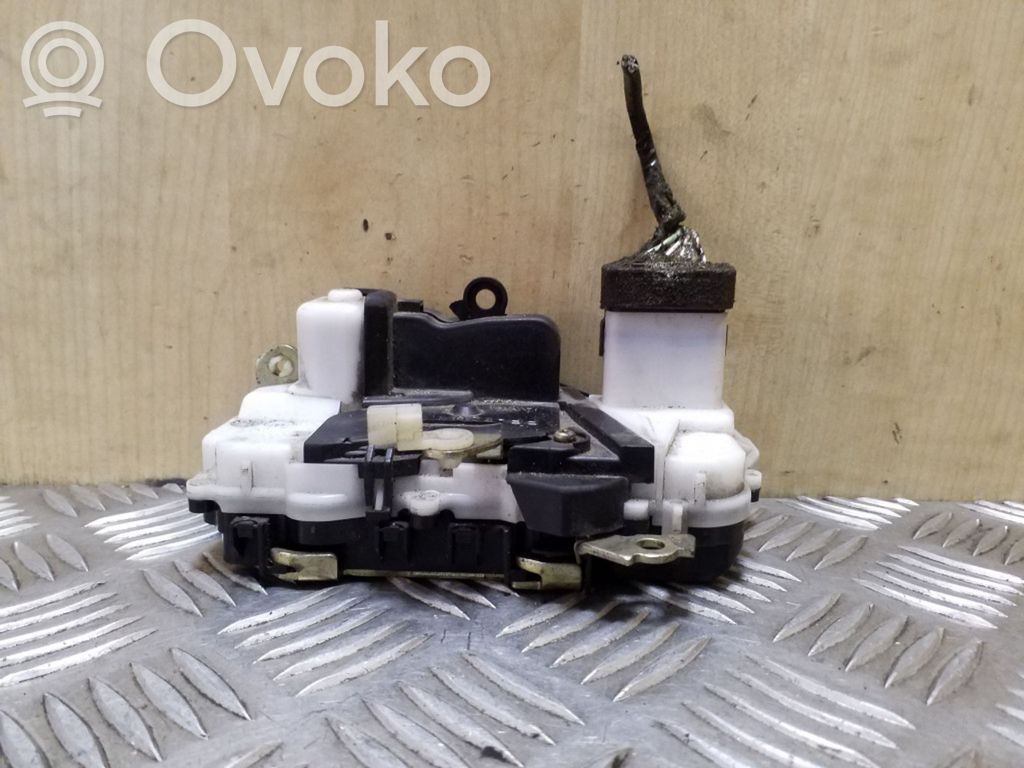 Citroen C5 Priekšpusē slēdzene 