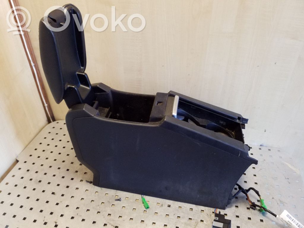 Volvo XC60 Armrest 