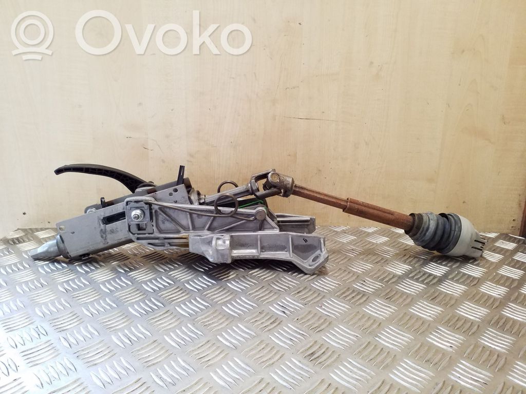 Ford Focus Steering wheel axle 
