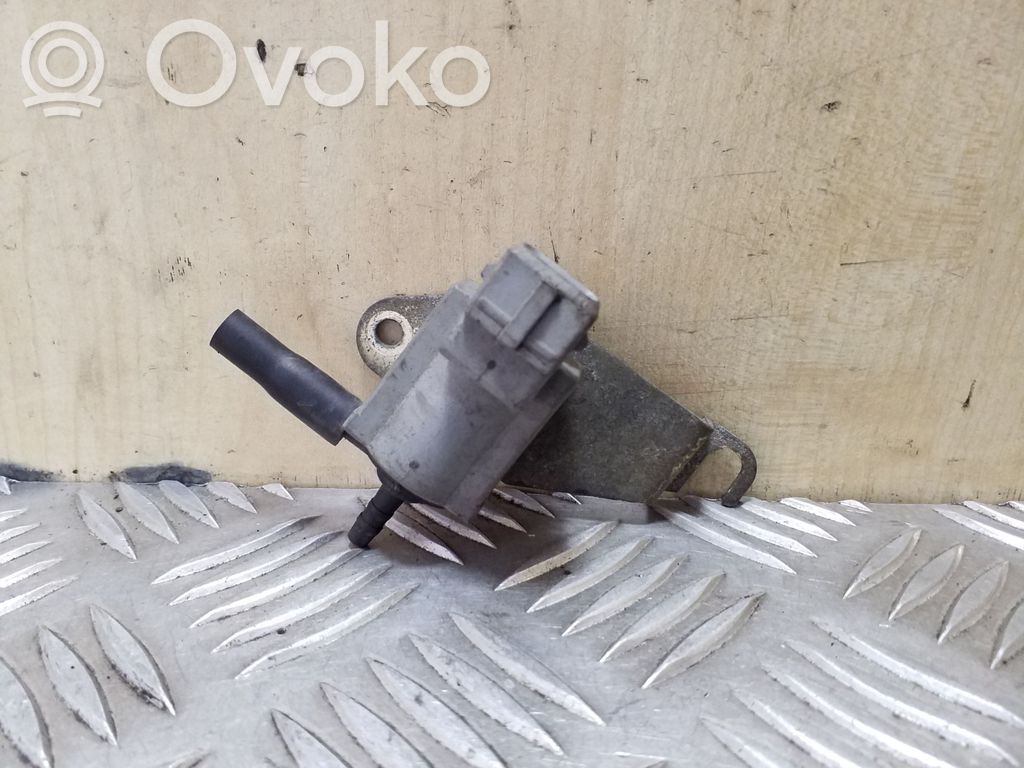 Válvula de vacío   72256600,90502750