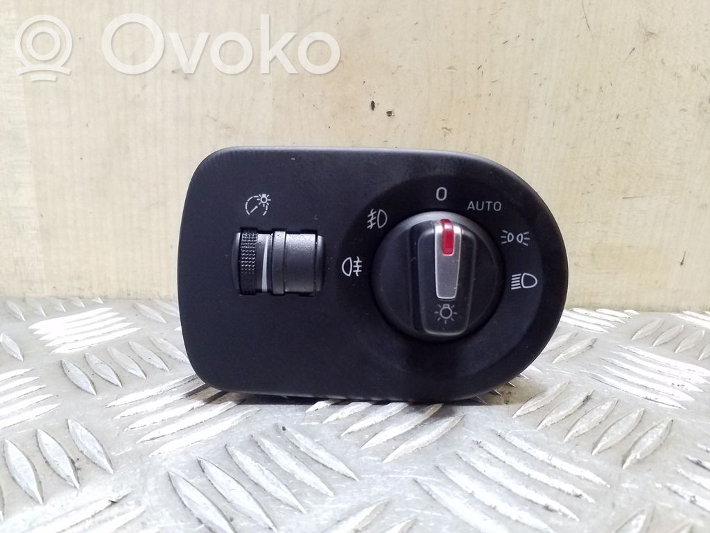 Seat Leon (1P) Light switch 