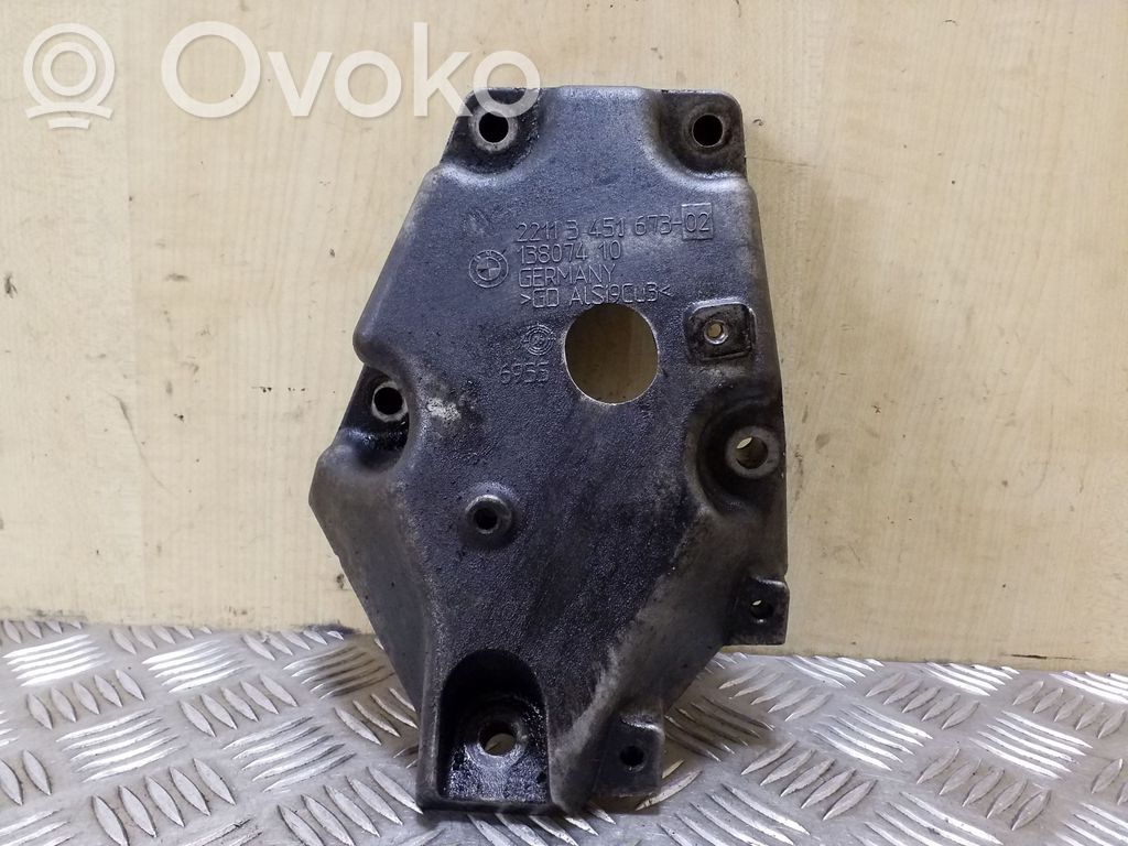 BMW X3 E83 Engine mounting bracket 