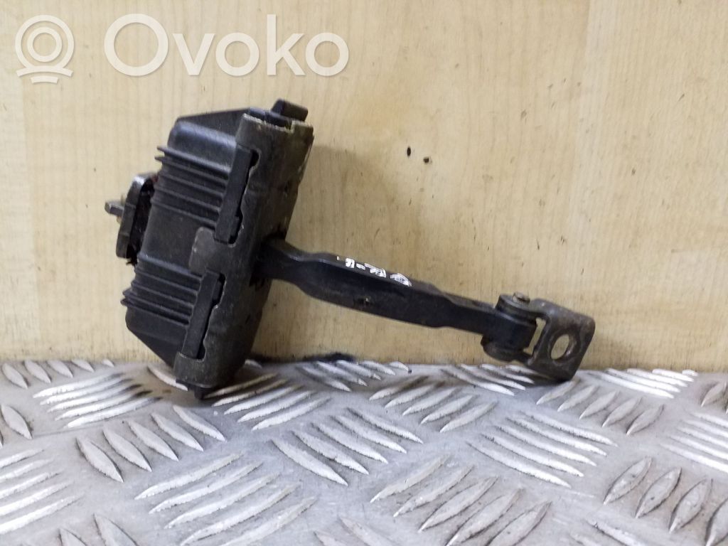 BMW X5 E53 Etuoven pidätin 