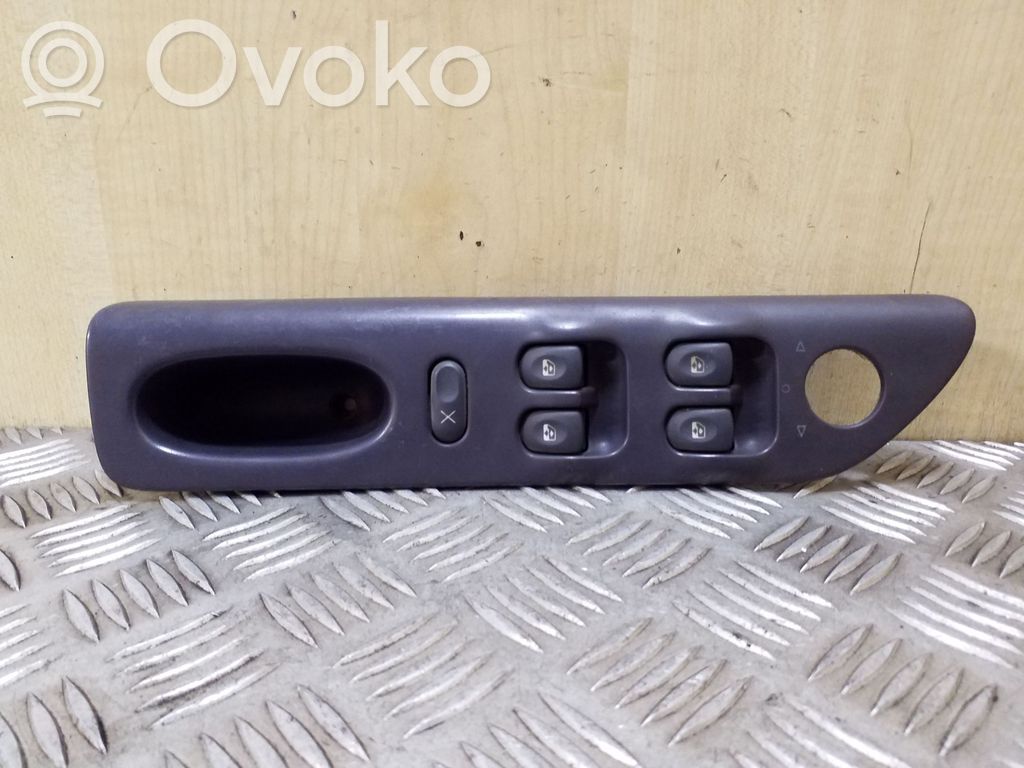 Renault Espace III Electric window control switch 