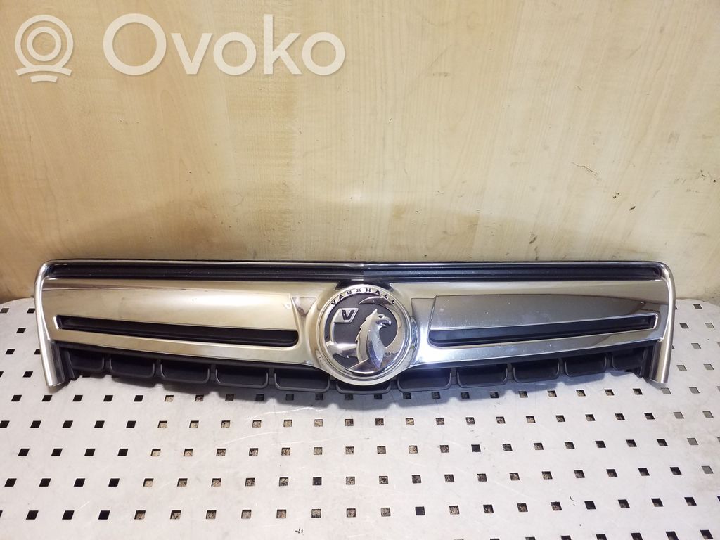 Opel Antara Etupuskurin ylempi jäähdytinsäleikkö 