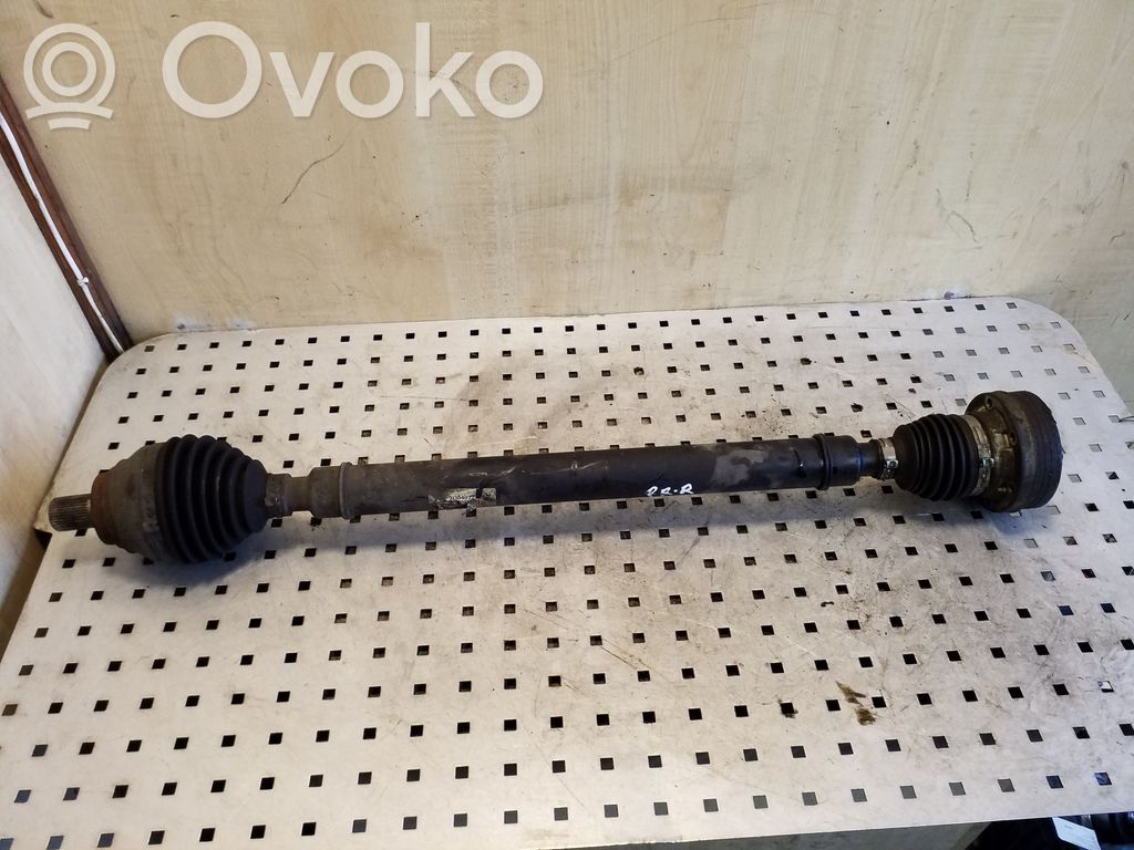Volkswagen PASSAT B8 Priekinis pusašis 