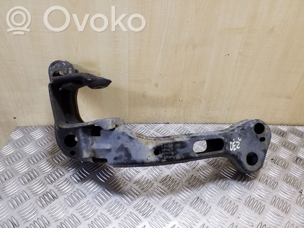 BMW X3 E83 Gearbox mounting bracket 