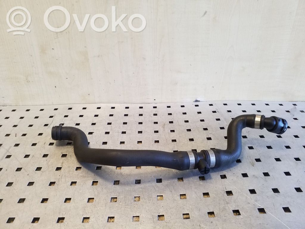 BMW X3 E83 Engine coolant pipe/hose 