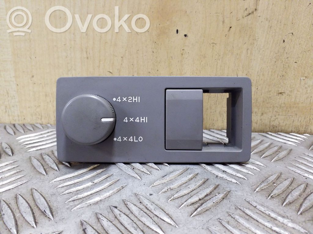 KIA Sorento Differential lock switch 